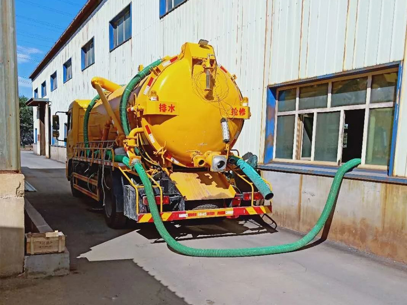 百子亭厂区化粪池清理